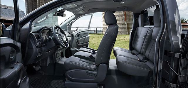 2023 Nissan Titan Interior
