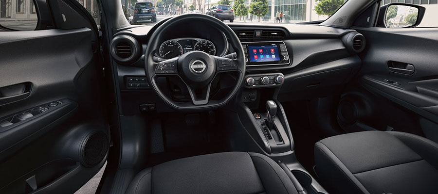 2025 Nissan Kicks Play Interior